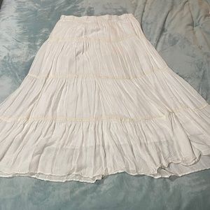White maxi skirt